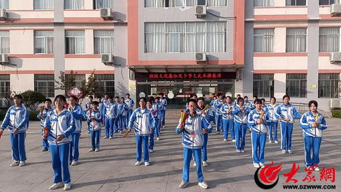 沂水縣四十里堡鎮(zhèn)初級(jí)中學(xué)班級(jí)文化展與千字文武術(shù)操展評(píng)活動(dòng)紀(jì)實(shí)